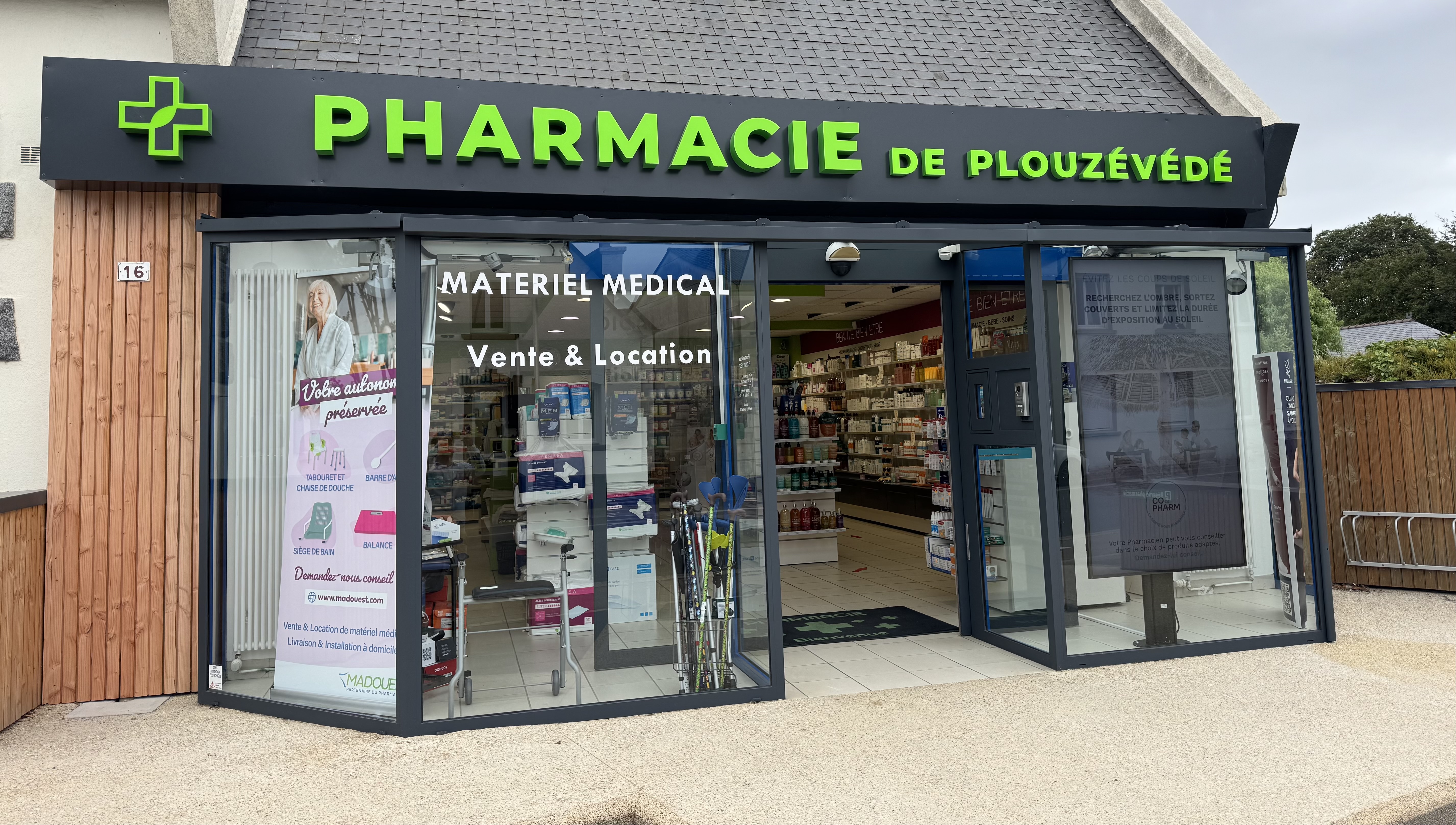 Pharmacie de Plouzevede
